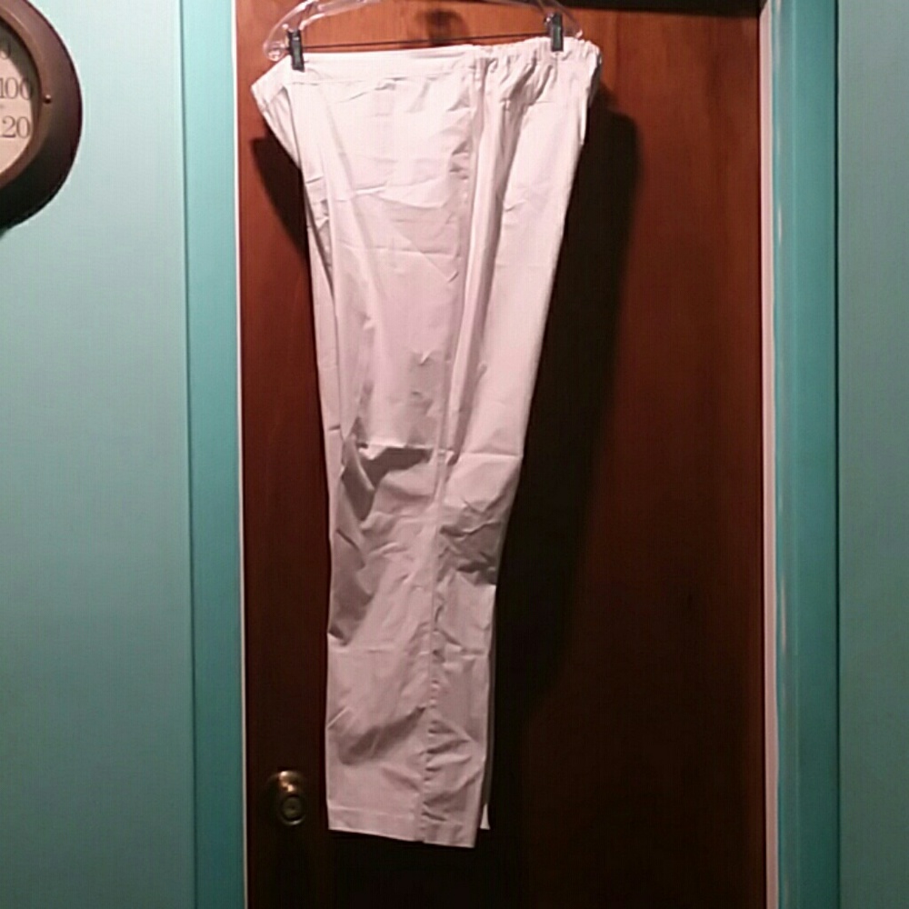 Maternity Slacks - Picture 3 of 4